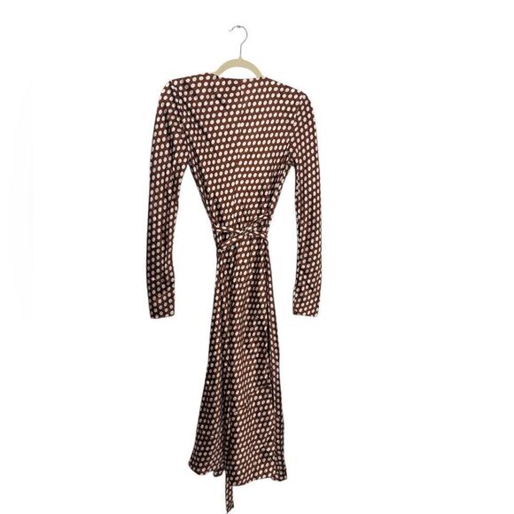 NEW DIANE VON FURSTENBERG $468 TILLY BAKER DOT SILK WRAP MIDI DRESS - Picture 12 of 15